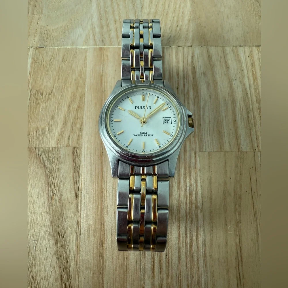 Pulsar ladies two tone classic watch NEW BATTERY